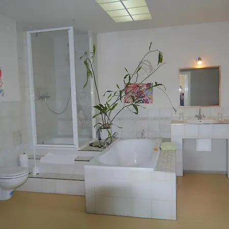 Haus Vincent Stralsund Ferienwohnungen Mit Eigenen Parkplaetzen Camera foto