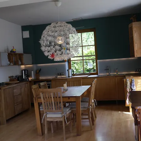 Haus Vincent Stralsund Ferienwohnungen Mit Eigenen Parkplaetzen Esterno foto