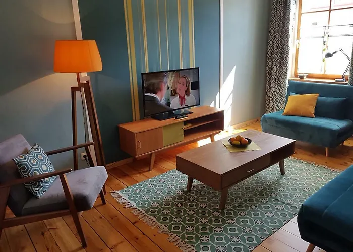 Haus Vincent Stralsund Ferienwohnungen Mit Eigenen Parkplaetzen