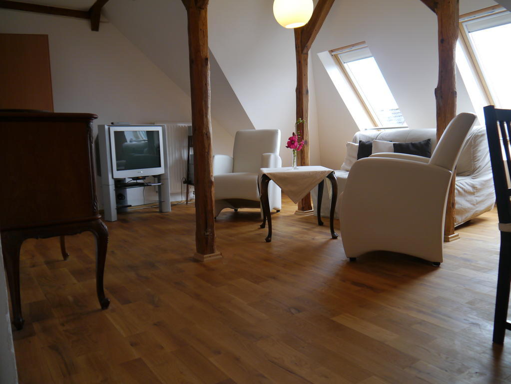 Haus Vincent Mit Eigenen Parkplaetzen Stralsund