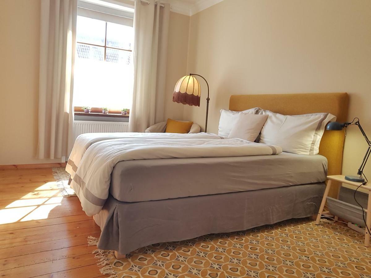 Haus Vincent Mit Eigenen Parkplaetzen Appartement